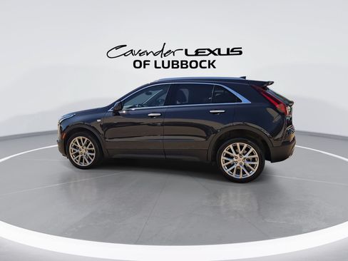 Used 2023 Cadillac XT4 Luxury w/ Cold Weather Package FWD image 6