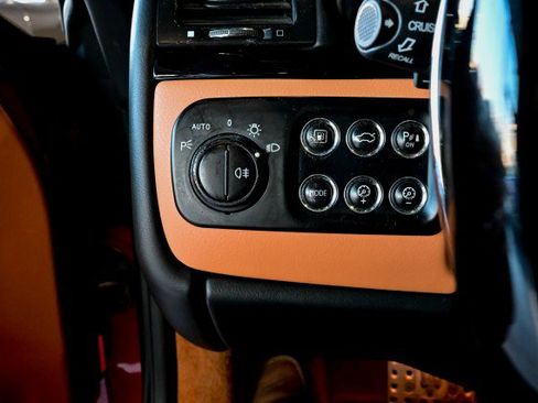 Used 2018 Maserati GranTurismo Convertible image 37