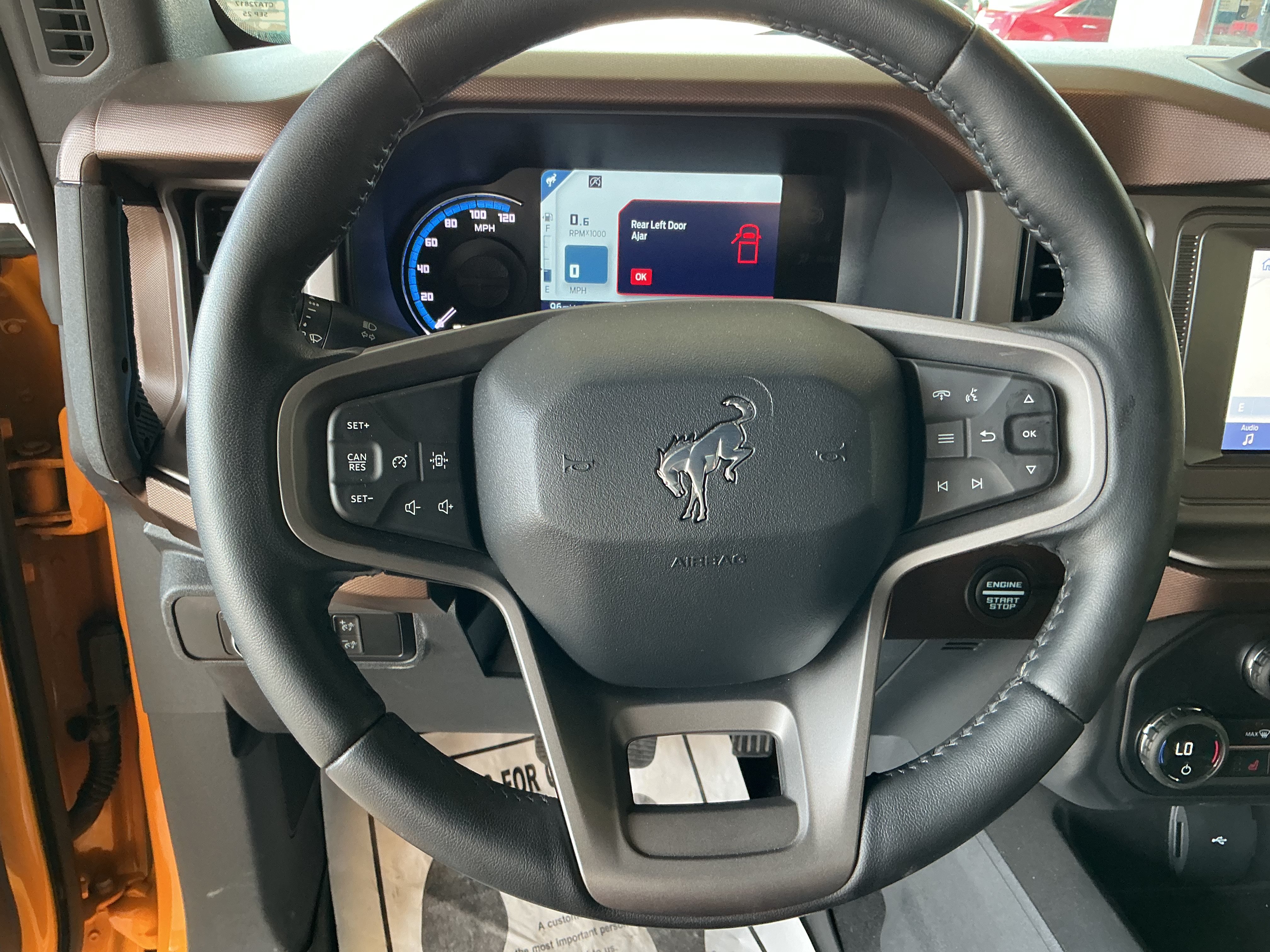 Used 2021 Ford Bronco Outer Banks w/ Sasquatch Package AWD/4WD image 26