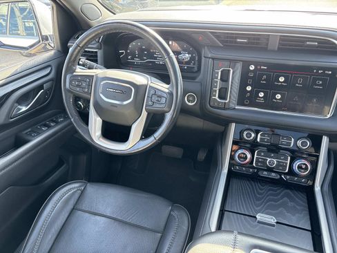 Certified 2022 GMC Yukon Denali image 27