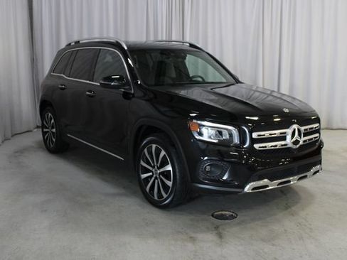 Used 2022 Mercedes-Benz GLB 250 4MATIC w/ Premium Package Lite image 27
