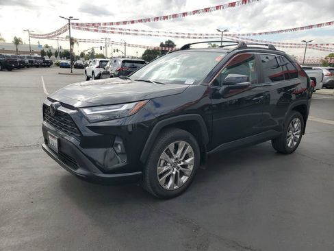 Used 2024 Toyota RAV4 XLE Premium image 7
