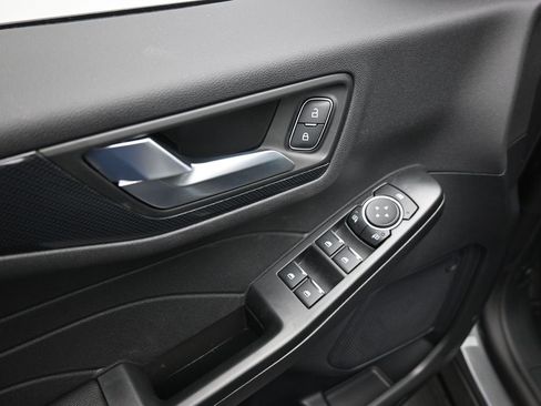 New 2025 Ford Escape ST-Line w/ Tech Pack #1 image 10