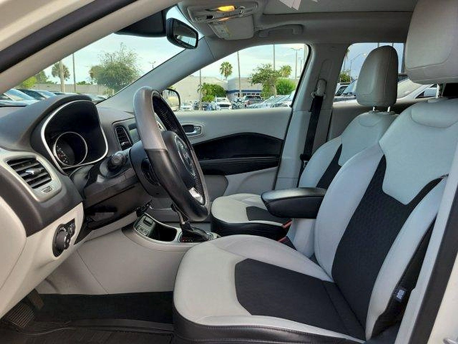 Certified 2019 Jeep Compass Latitude w/ Popular Equipment Group FWD image 19