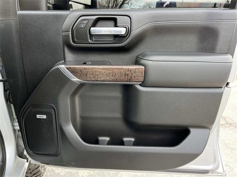 Used 2021 GMC Sierra 2500 Denali w/ Denali Ultimate Package image 28