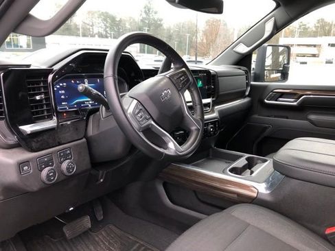 Used 2025 Chevrolet Silverado 2500 LT w/ Trail Boss Package image 14