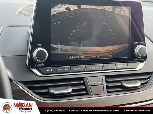 Used 2024 Nissan Altima 2.5 SV FWD image 20