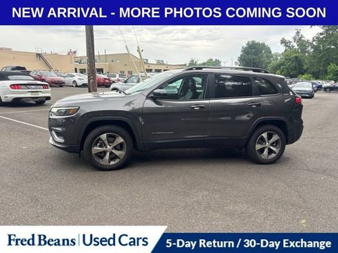 Used 2022 Jeep Cherokee Limited AWD/4WD image 6