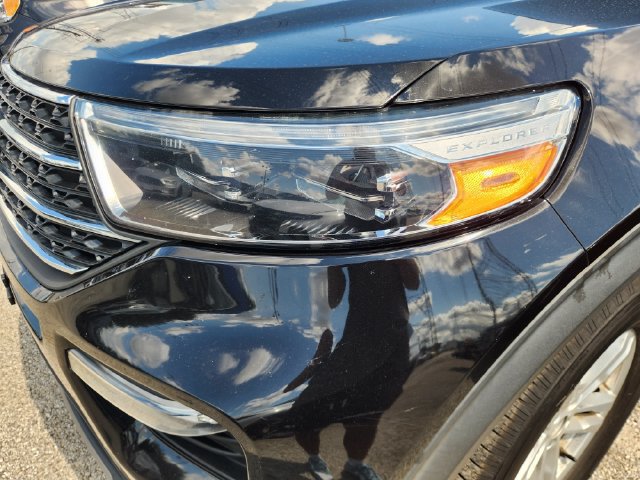 Used 2023 Ford Explorer XLT w/ Equipment Group 202A RWD image 7