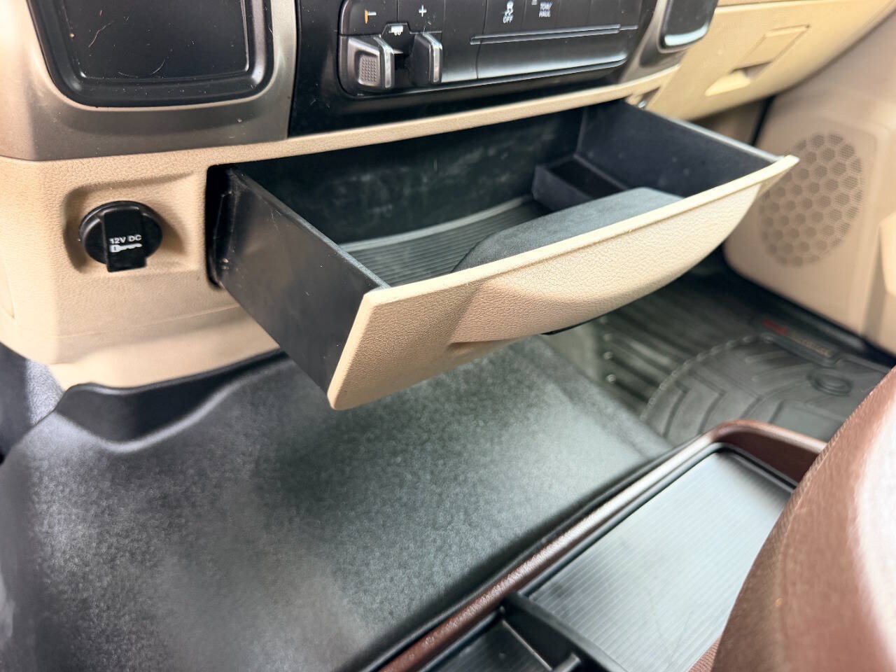 Used 2017 RAM 2500 SLT AWD/4WD image 34