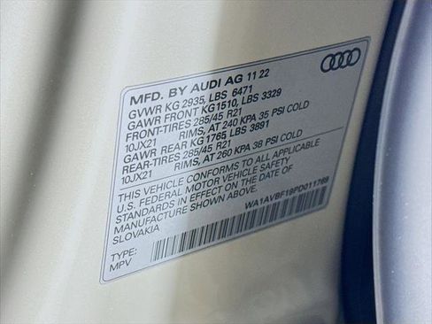 Used 2023 Audi Q8 Premium w/ Convenience Package AWD/4WD image 33