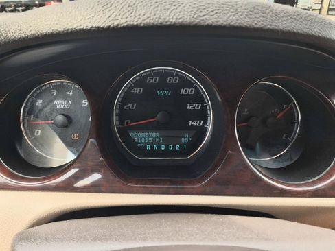 Used 2008 Buick Lucerne CXL w/ Luxury Package FWD image 28