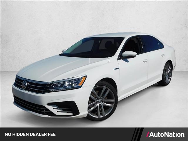 Used 2018 Volkswagen Passat 2.0T R-Line w/ R-Line Lighting Package FWD image 1