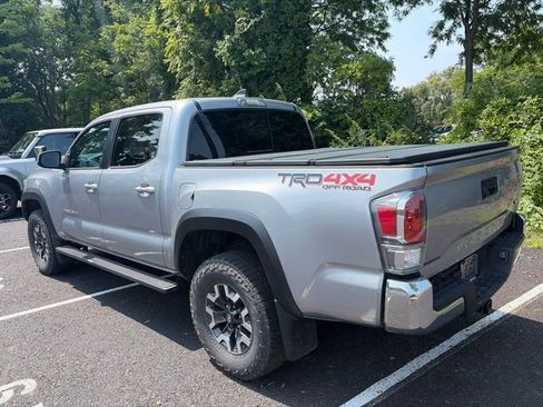 Used 2021 Toyota Tacoma TRD Off-Road AWD/4WD image 9