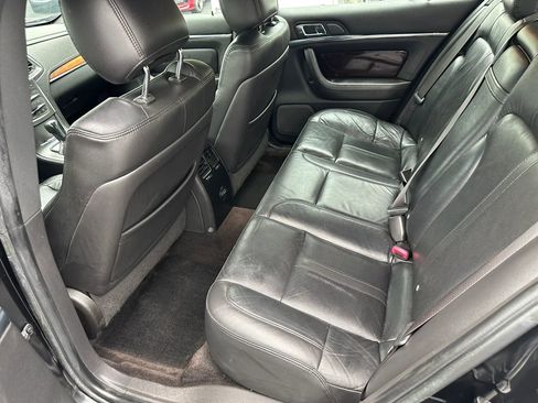 Used 2015 Lincoln MKS FWD image 20