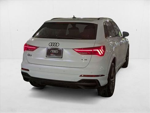 New 2025 Audi Q3 2.0T Premium image 2
