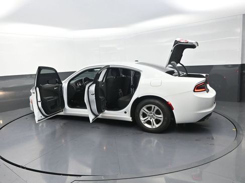 Used 2020 Dodge Charger SXT RWD image 33