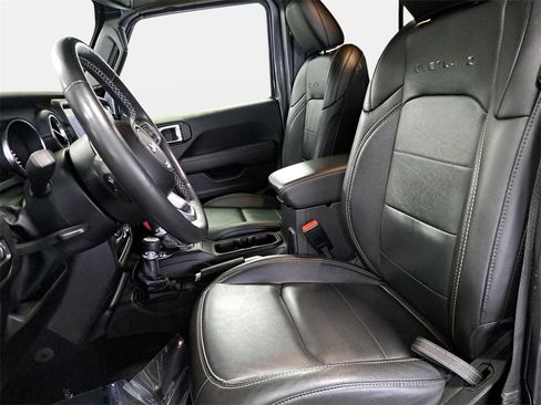 Certified 2022 Jeep Gladiator Overland w/ Popular Equipment Package image 14