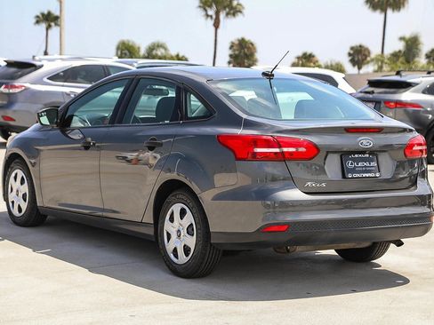 Used 2017 Ford Focus S FWD image 5