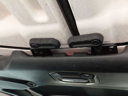 Used 2019 Jeep Wrangler Sport AWD/4WD image 36