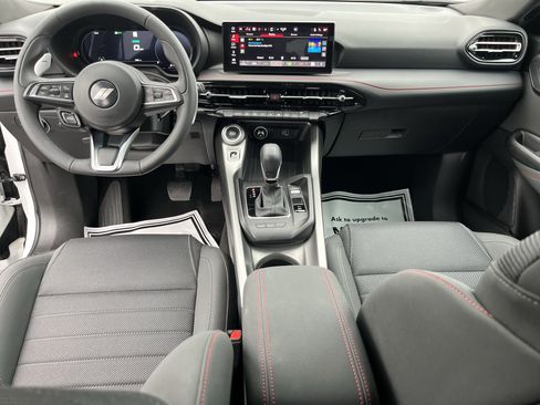 Used 2024 Dodge Hornet R/T w/ R/T Blacktop Package image 16