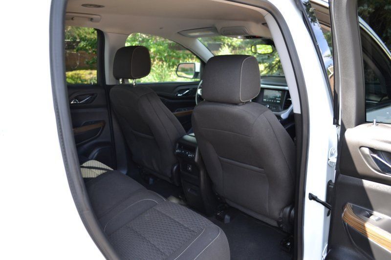 Used 2019 GMC Acadia SLE AWD/4WD image 30
