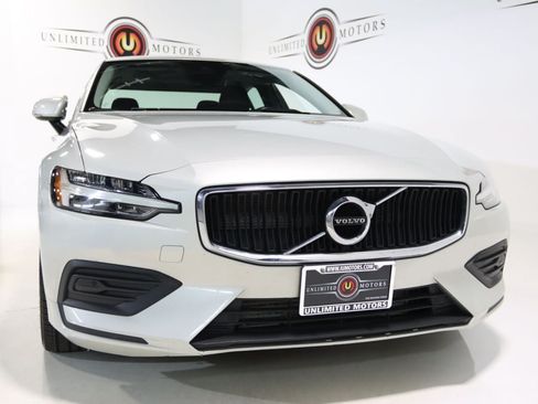Used 2020 Volvo S60 T6 Momentum AWD/4WD image 23
