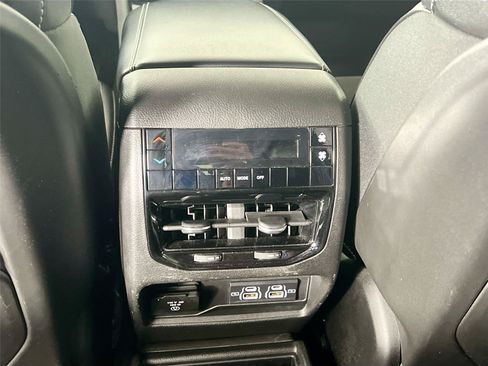 Used 2021 Jeep Grand Cherokee L Laredo AWD/4WD image 26