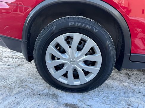 Used 2017 Nissan Rogue S image 28