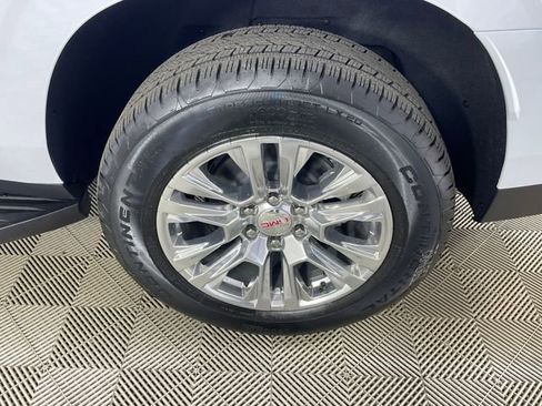 New 2026 GMC Yukon XL Denali w/ Advanced Technology Package image 16