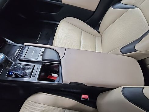 Used 2019 Lexus ES 350 image 23