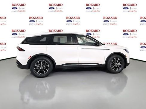 New 2026 Lincoln Nautilus Premier w/ Equipment Group 102A AWD/4WD image 9