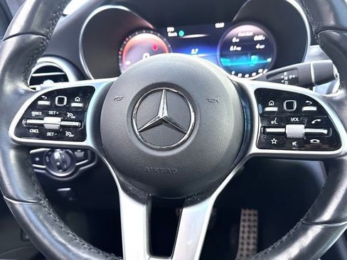 Used 2022 Mercedes-Benz GLC 300 4MATIC image 8