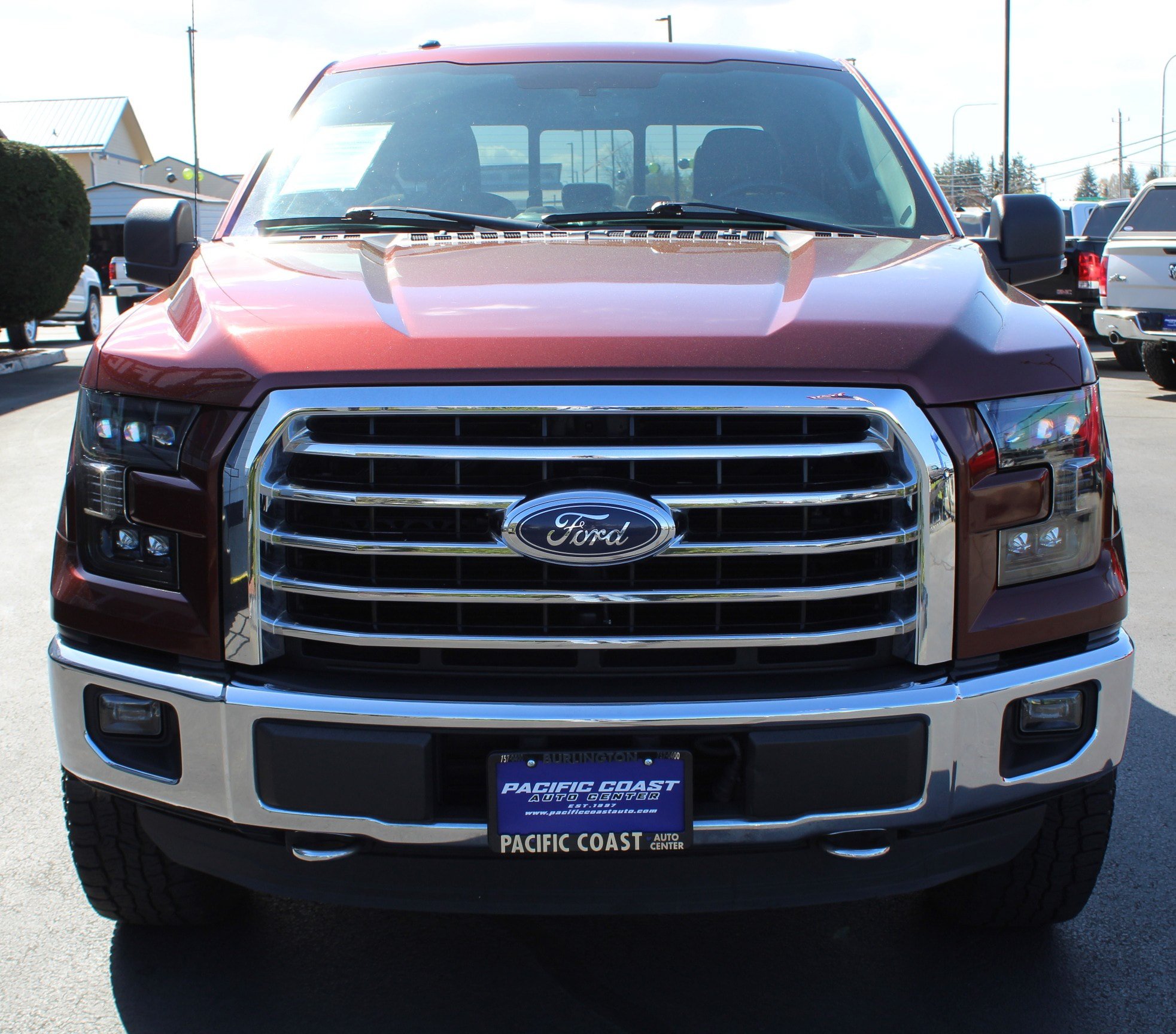 Used 2015 Ford F150 XLT w/ Equipment Group 302A Luxury AWD/4WD image 8