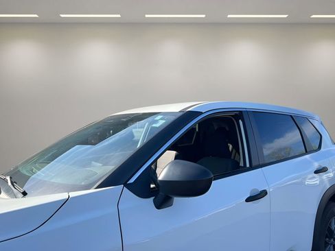 Used 2022 Nissan Rogue S FWD image 24