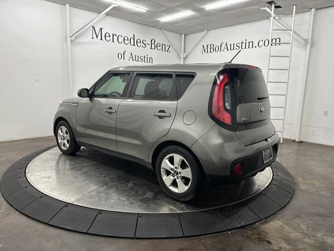 Used 2017 Kia Soul FWD image 5