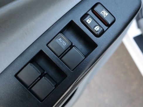 Used 2014 Toyota Tacoma PreRunner image 27