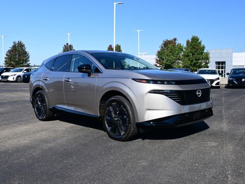 Certified 2025 Nissan Murano Platinum w/ Cargo Package image 2