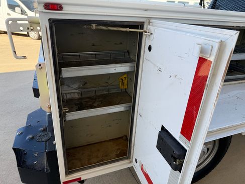 Used 2017 Ford F250 XL w/ Power Equipment Group image 28