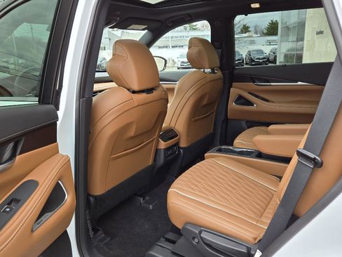 Used 2026 INFINITI QX60 Autograph w/ Dark Cargo Package image 23