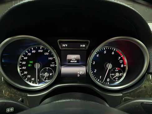 Used 2015 Mercedes-Benz GL 550 4MATIC image 50