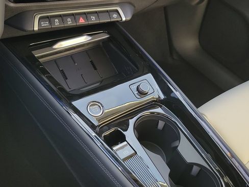 New 2026 Audi Q3 quattro 2.0T AWD/4WD image 14