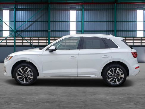 Used 2023 Audi Q5 2.0T Premium Plus w/ Premium Plus Package AWD/4WD image 2