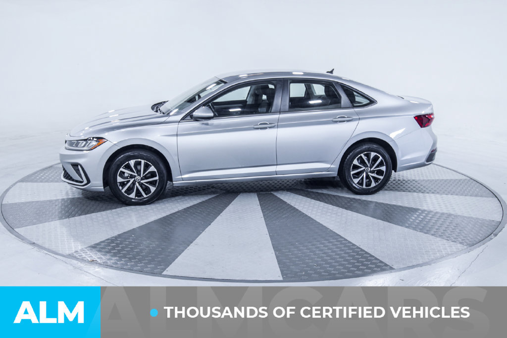 Used 2025 Volkswagen Jetta S FWD image 4