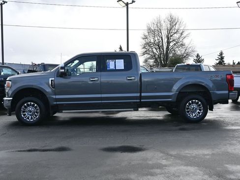 Used 2022 Ford F350 XLT w/ XLT Premium Package image 4