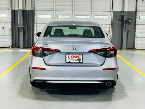 Used 2023 Honda Civic Sport image 16