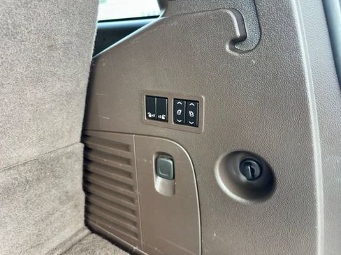 Used 2017 Chevrolet Tahoe Premier AWD/4WD image 23