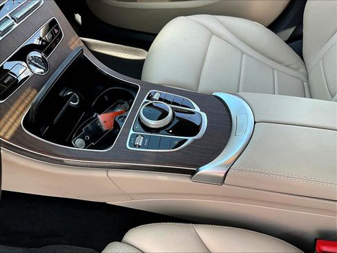 Used 2021 Mercedes-Benz C 300 4MATIC Sedan image 18