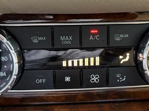 Used 2012 Mercedes-Benz CLS 550 image 36