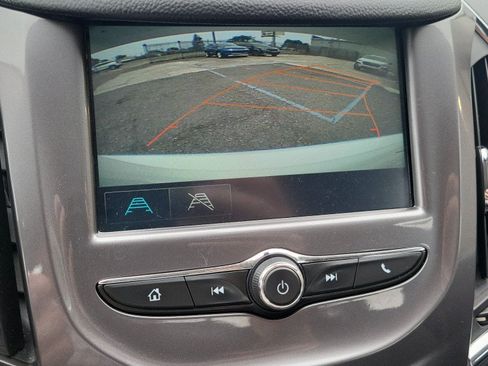 Used 2017 Chevrolet Cruze LT FWD image 31